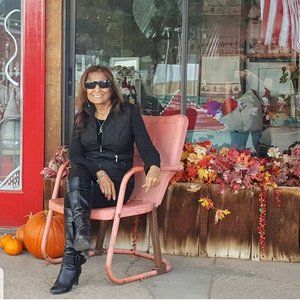 Meet your Posher, Grace